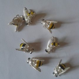 Bee pendant in silver plate