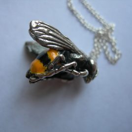 Bee pendant in sterling silver
