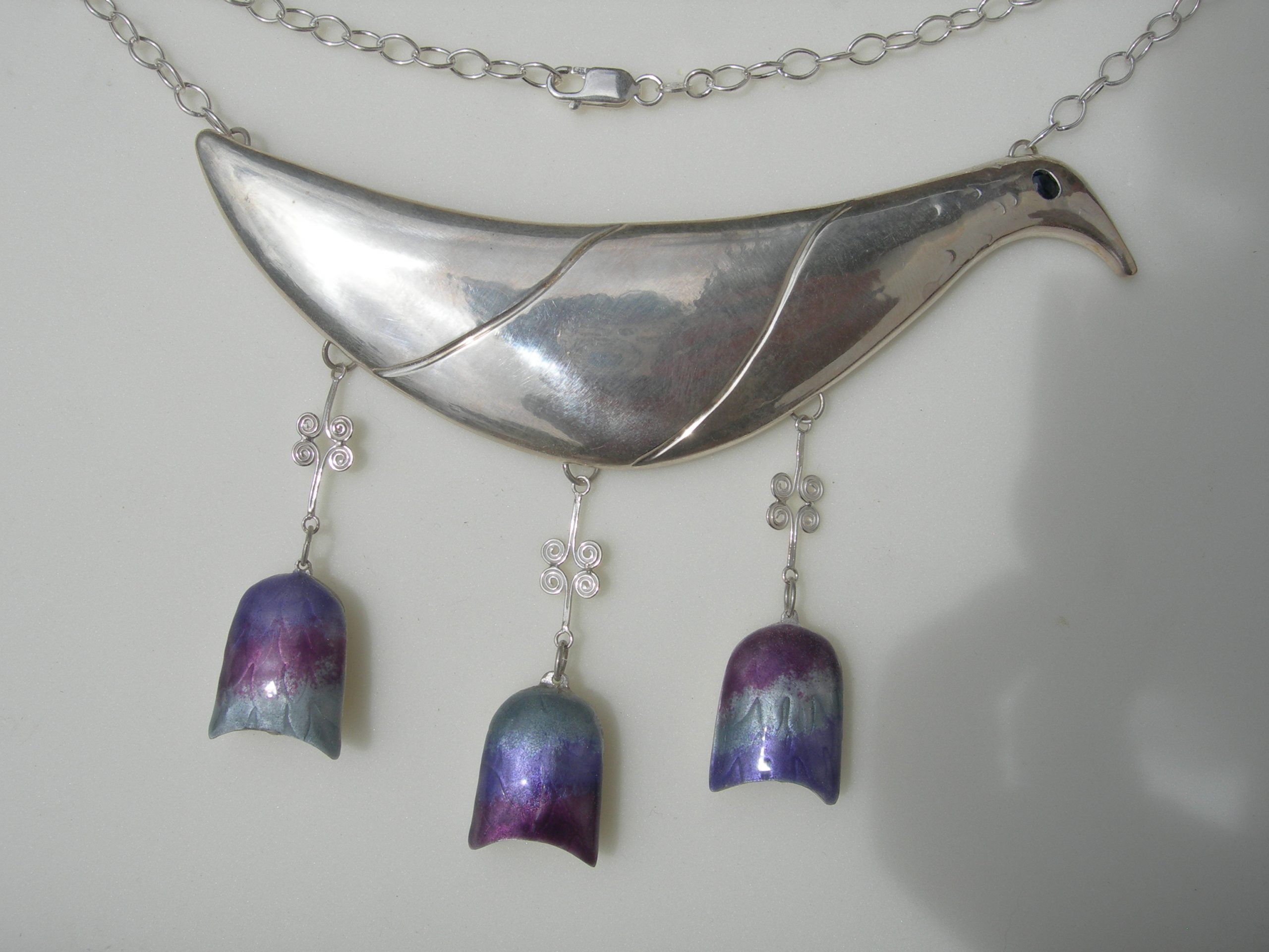 Bird with violet bells in sterling silver with amethyst
