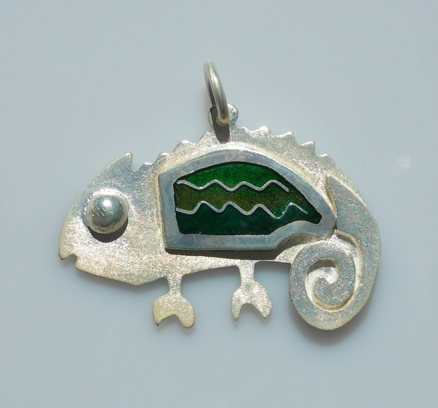 Chameleon of happiness pendant